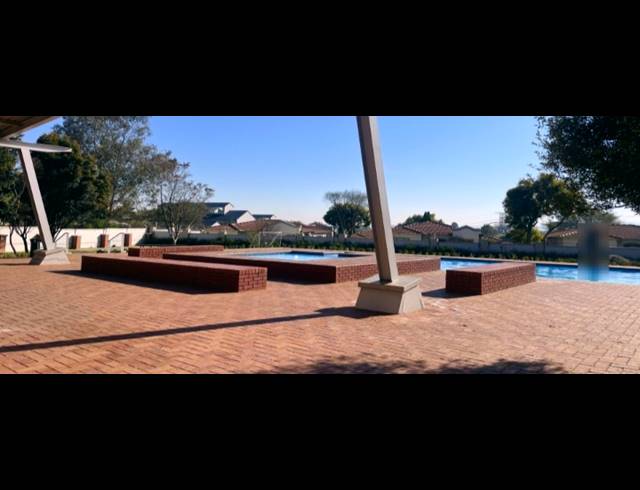 2 BEDROOM APARTMENT FOR SALE IN PAULSHOF
